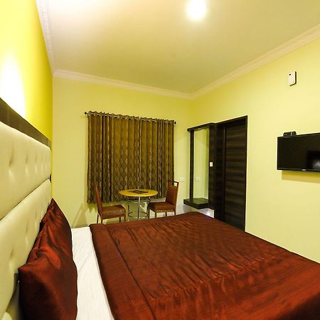 Oyo 7987 Hotel Carnation Ooty Exterior photo