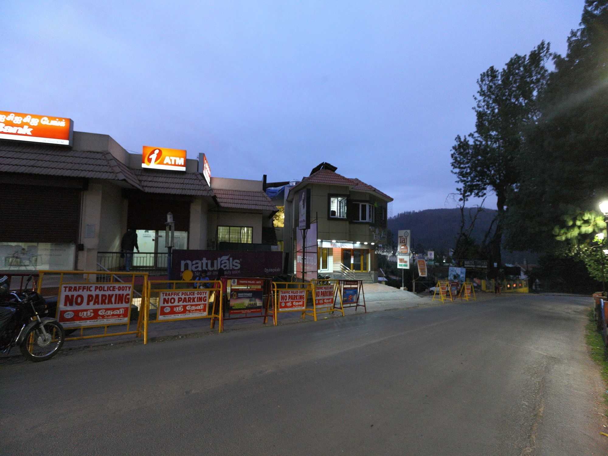 Oyo 7987 Hotel Carnation Ooty Exterior photo